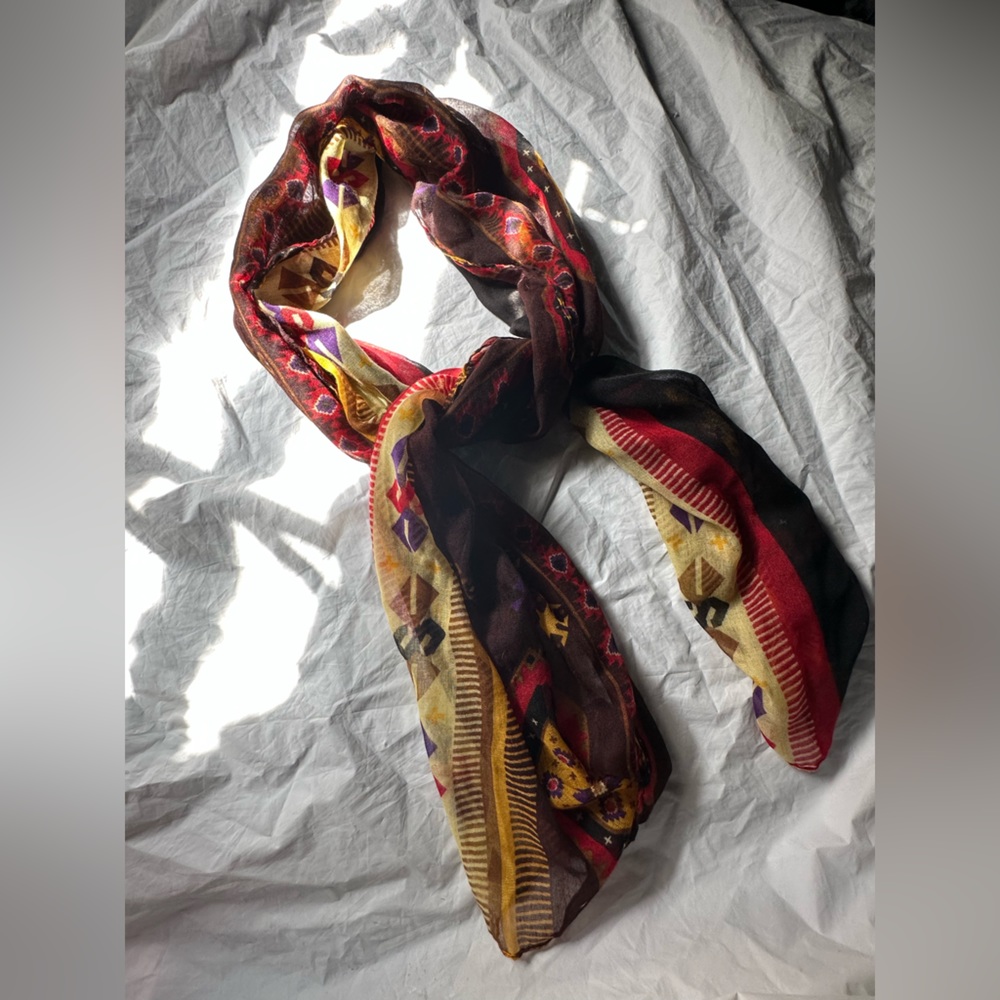 Women’s scarf